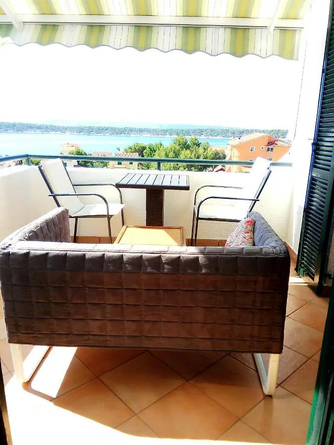 Apartment Apoksiomen Barbat na Rabu