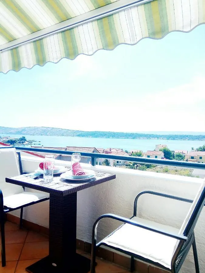 Apartment Apoksiomen Barbat na Rabu